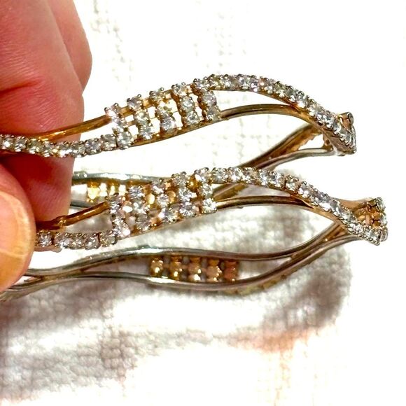 Pair of Gold Tone Bangle Bracelet Rhinestones Jeweled Shiny Sparkle Set of 2 - Picture 4 of 11